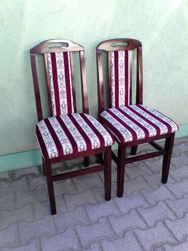 Stolice: Stolice 3200 dostava 2500 — 3