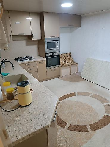 Продажа коттеджей и домов: Продаю дом в районе киркомстром. По номеру телефона доступен только — 13