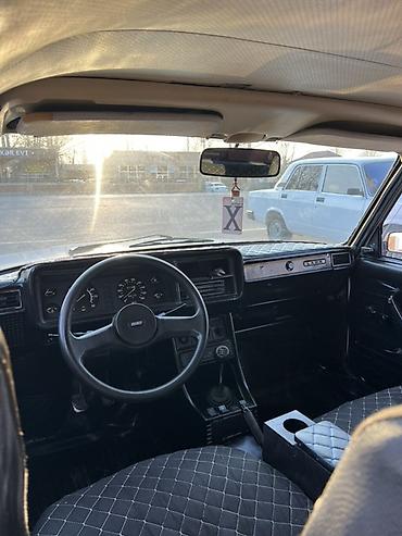 astra g on stupitsa: VAZ 2107 sedan – klassik dizaynlı, ağ rəngdə. Texniki və dizayn — 8