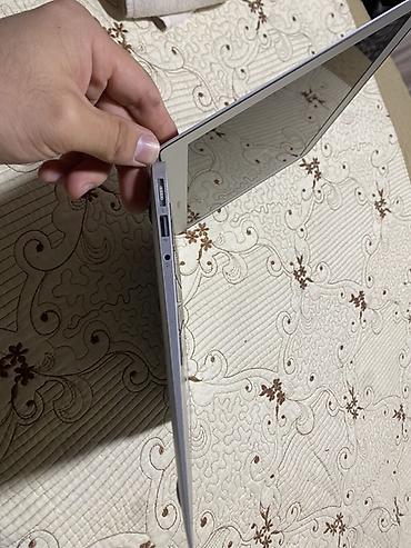 Ноутбуки Apple (MacBook): Apple MacBook (серебристый алюминий) Ключевые особенности: - Тонкий — 7