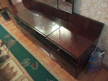 Komodlar: Güzgülü — 2