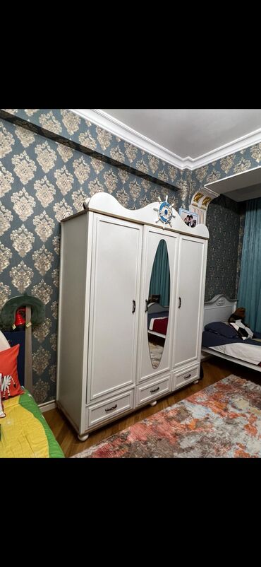 Детские шкафы: Б/у, Для девочки и мальчика, Прямой шкаф, 2 двери, С зеркалом, Турция