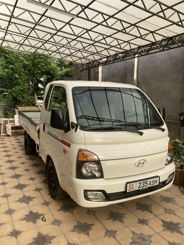 Hyundai: Hyundai Porter: 2018 г., 2.5 л, Механика, Дизель