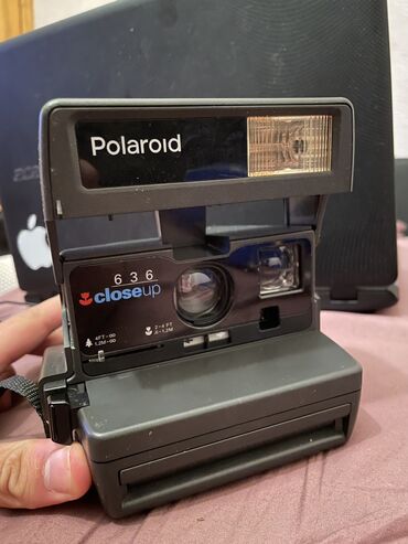 polaroid 636: Fotoaparat polaroid 636 close up 3490 rubl’a alınıb (94,70manat)