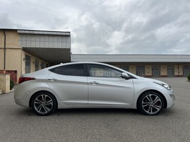 Hyundai: Hyundai Avante: 1.6 l | 2015 il Sedan — 7