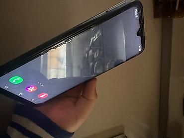 samsung note 11: Samsung Galaxy A13, 64 GB, rəng - Qara, Qırıq — 3