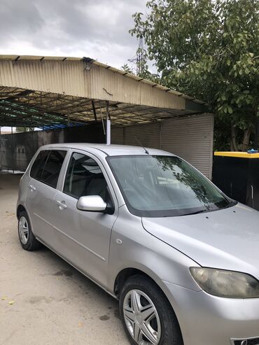 авто вольво: Mazda Demio: 2003 г., 1.3 л, Автомат, Бензин, Хэтчбэк