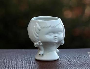 Stare vaze i dekor: Vintage Milk Glass Bela mlečna poculanska vaza Mid-century — 1