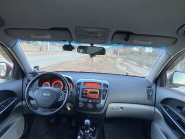 д 245 евро 2: Kia Ceed: 2008 г., 1.4 л, Механика, Бензин, Универсал