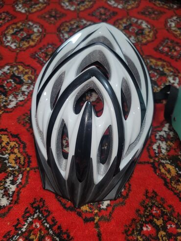Шлемы: СРОЧНО!!! продаются шлемы для велосипедистов корейские очень прочные — 2