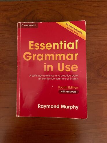 Kitablar, jurnallar, CD, DVD: Essential Grammar in Use