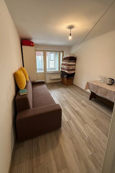 срочно сдаётся квартира маладая гвардия: 1 комната, 17 м², Общежитие и гостиничного типа, 3 этаж, Косметический ремонт