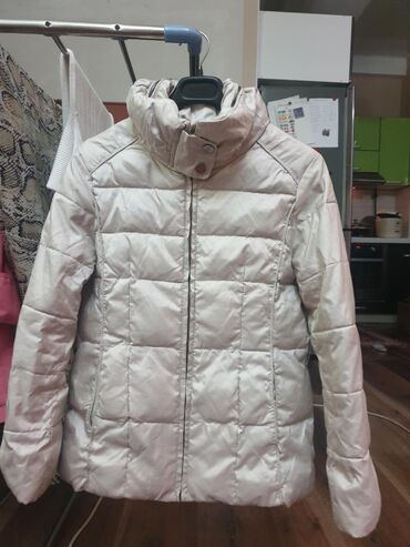 50 объявлений | lalafo.kg: Женская куртка цвет - Бежевый, Zara