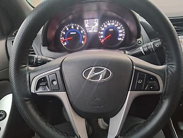 Hyundai: Hyundai Solaris: 2015 г., 1.6 л, Механика, Бензин, Седан — 18