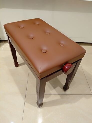 Pianolar: Oturacaq - Piano və Royal üçün hündürlüyü tənzimlənən oturacaq. Yüksək -da lalafo.az — 5 Pianolar: Oturacaq - Piano və Royal üçün hündürlüyü tənzimlənən oturacaq. Yüksək — 5