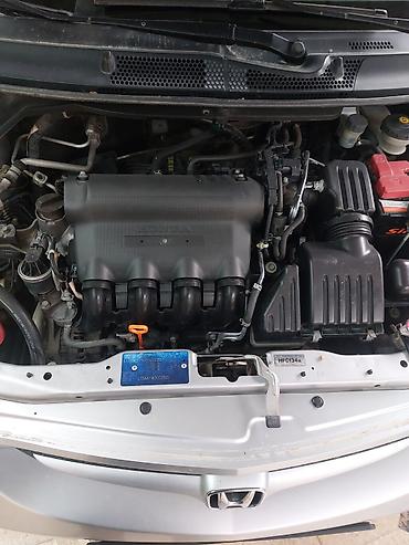 roewe i6: Honda Fit: 2008 г., Механика, Бензин, Хэтчбэк — 3