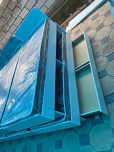 Односпальные кровати: Односпальные кровати, цена 8 500 сом, качество новая, в комплекте — 3