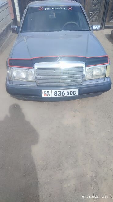 Mercedes-Benz: Mercedes-Benz W124: 1990 г., 2.3 л, Механика, Бензин, Седан