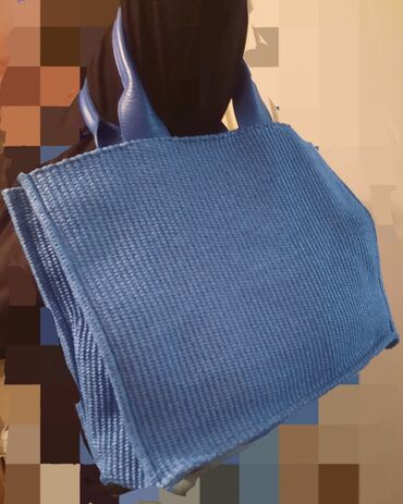 женские сумки из турции оптом: Вязанная сумка.
Цвет "Электро"
Производство Турция.
Покупали в Москве