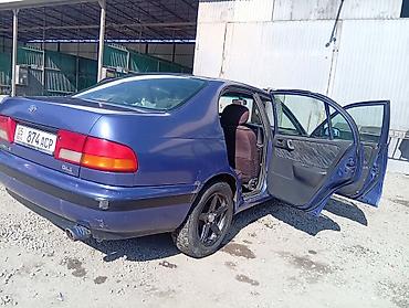 хендэ стария: Toyota Carina E: 1997 г., 2 л, Механика, Бензин, Седан — 7