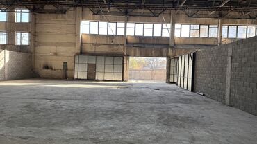 аренда склада ош: Сдаю склад под хранение 432 кВ. метра в районе строительного рынка