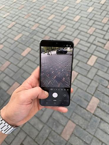 galaxy s20 plus: Samsung Galaxy S21 FE, 128 GB, rəng - Gümüşü, Barmaq izi — 2