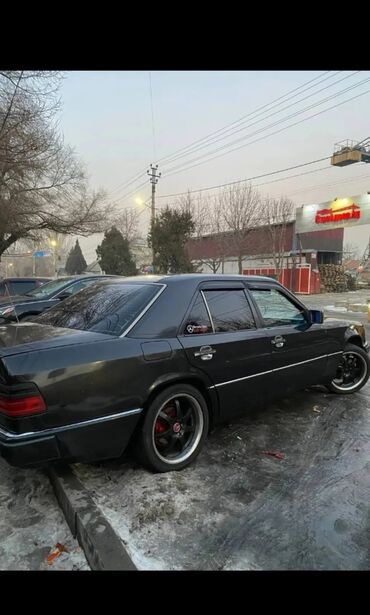 спойлер ауди с4: Mercedes-Benz W124: 1990 г., Седан