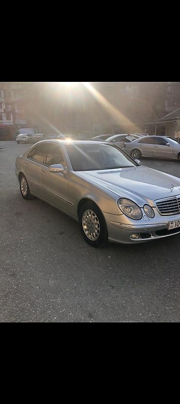 Mercedes-Benz: Mercedes-Benz E-Class: 2.4 l | 2002 il Sedan — 2