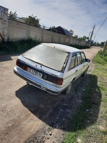 Nissan: Nissan Sunny: 1988 г., 1.6 л, Механика, Бензин, Универсал