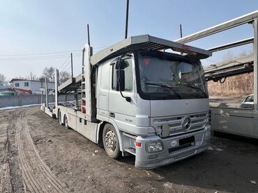 mercedes benz c class 180: Грузовик, Mercedes-Benz