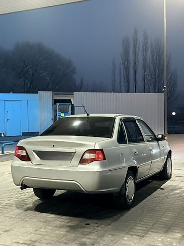 Daewoo: Daewoo Nexia: 2010 г., 1.6 л, Механика, Бензин, Седан — 4