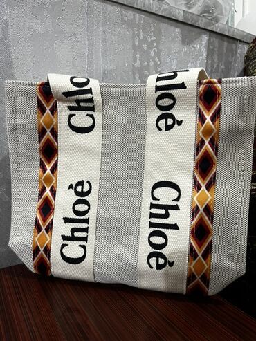 Toy paltarları və aksesuarları: Chloé