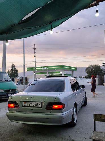 mercedes c300: Mercedes-Benz E-Class: 2000 г., 2.4 л, Механика, Газ, Седан — 3
