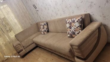 gurcu xengeli sumqayit: Künc divan, İşlənmiş, Açılan, Parça, Çatdırılma yoxdur