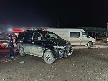 crv 2: Hyundai H-1: 2001 г., 2.5 л, Механика, Дизель, Бус — 4