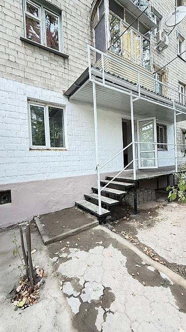 донецкий: Аренда офисов, 30 м², 1 линия, С отдельной кухней, С отдельным входом — 1