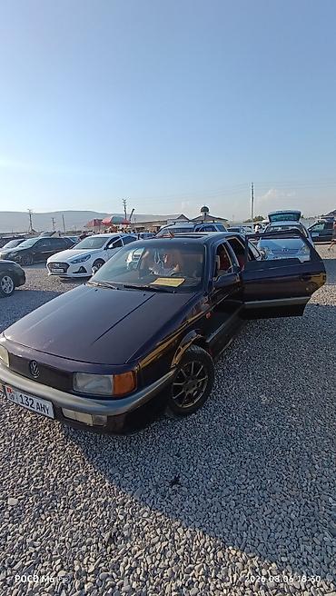 pass: Volkswagen Passat: 1991 г., 1.8 л, Механика, Бензин, Лифтбек — 3