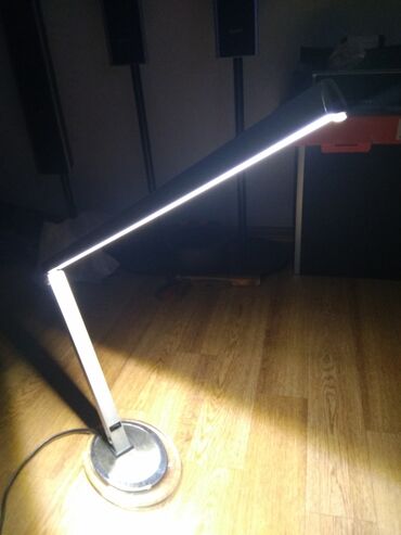 гирлянды светодиодные: Продаю настольную светодиодную лампу
