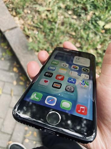 Apple iPhone: IPhone SE 2020, Б/у, 64 ГБ, Черный, 88 % — 2