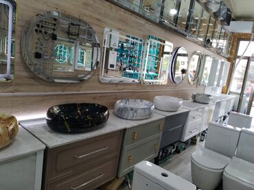 тюльпан: Müxtəlif üslubda və funksionallıqda hamam güzgüləri və lavaboları