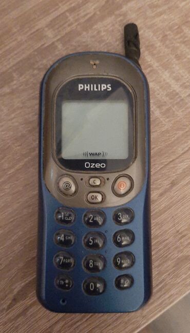 philips xenium x700: Philips W9588, < 2 GB Memory Capacity, rəng - Göy, Qırıq, Düyməli