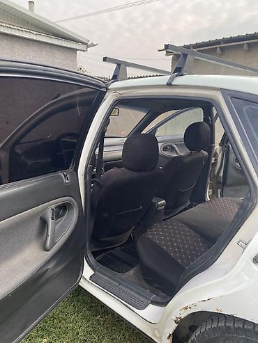 пинин ио: Mazda Cronos: 1994 г., Механика, Бензин, Седан — 7
