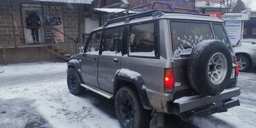 Isuzu: Isuzu Trooper: 1992 г., 2.6 л, Механика, Бензин, Внедорожник