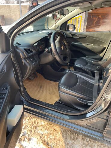 Chevrolet: Chevrolet Spark: 2018 г., 1 л, Автомат, Бензин, Хэтчбэк — 7