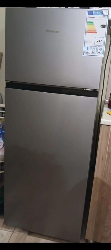 arcelik soyuducu: İşlənmiş 2 qapılı Hisense Soyuducu Satılır, rəng - Boz