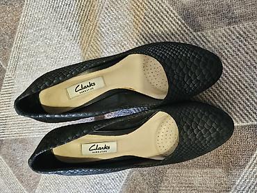 clark: Туфли Clarks Narrative - Классические закрытые лодочки черного цвета — 3