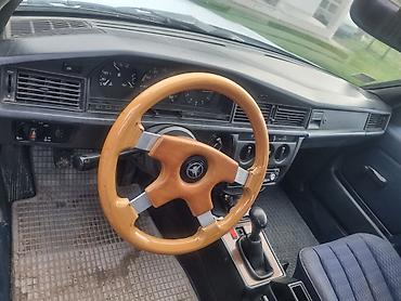 Auto delovi: Delovi kompletni za Mercedes 123,124.126,190 miniku itd. Moguce — 12