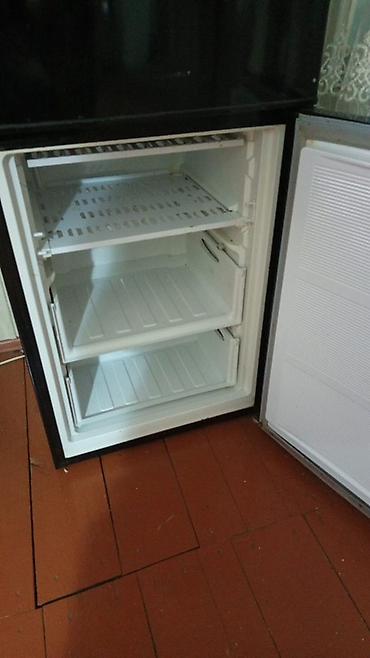samavar satilir: Swizer ikiqapılı soyuducu - Rəng: qara, şaquli korpus - Qapı düzümü — 3