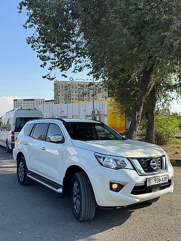 внедорожник ниссан: Nissan Terra: 2021 г., 2.5 л, Автомат, Бензин, Внедорожник — 2