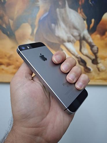 iphone islenmis telefonlar: IPhone SE, 32 GB, Qara, Barmaq izi — 7